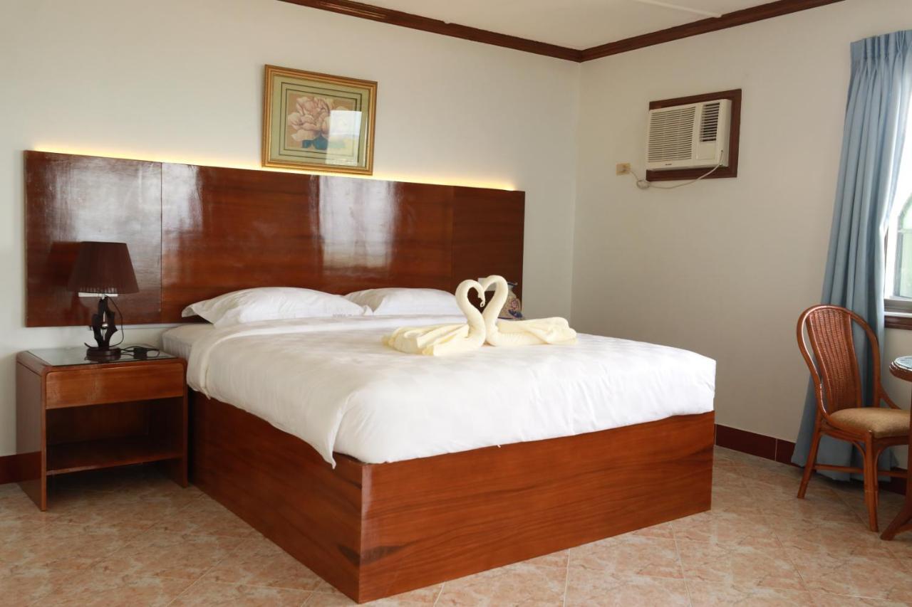 Bohol Plaza Mountain Resort And Restaurant Дауис Экстерьер фото
