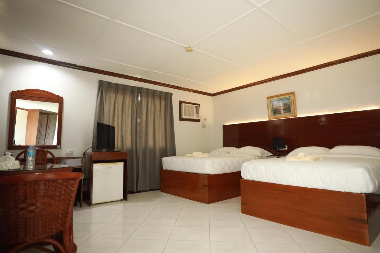 Bohol Plaza Mountain Resort And Restaurant Дауис Экстерьер фото