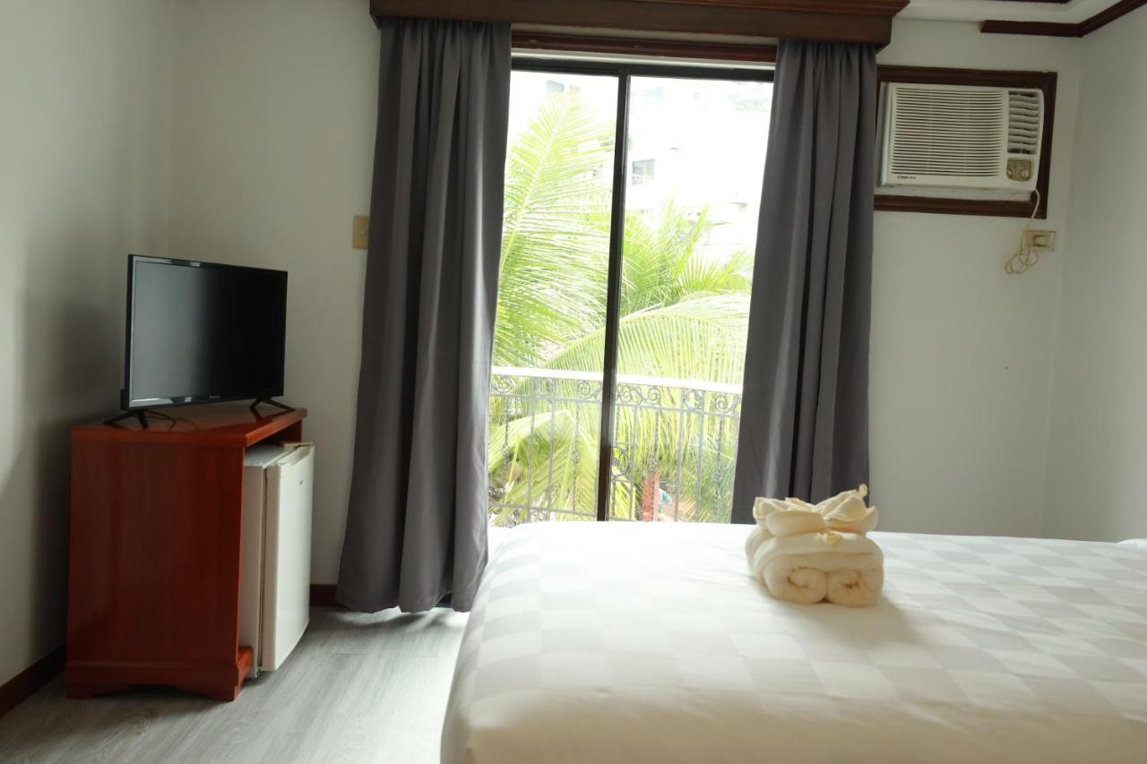 Bohol Plaza Mountain Resort And Restaurant Дауис Экстерьер фото