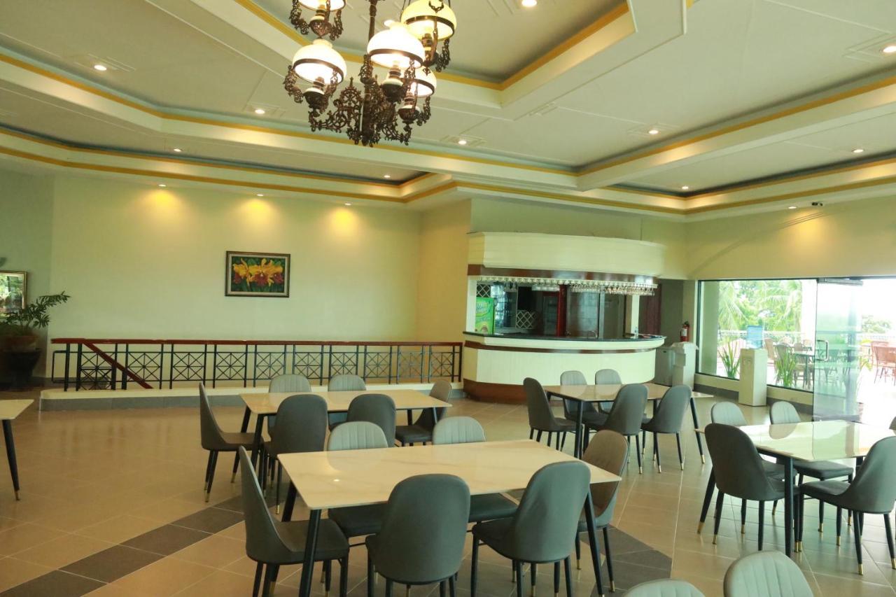 Bohol Plaza Mountain Resort And Restaurant Дауис Экстерьер фото