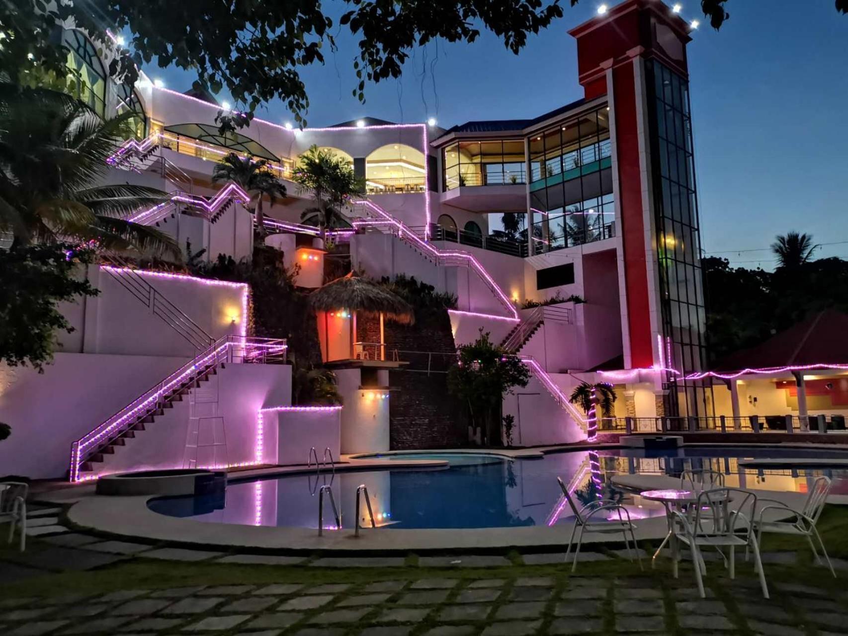 Bohol Plaza Mountain Resort And Restaurant Дауис Экстерьер фото